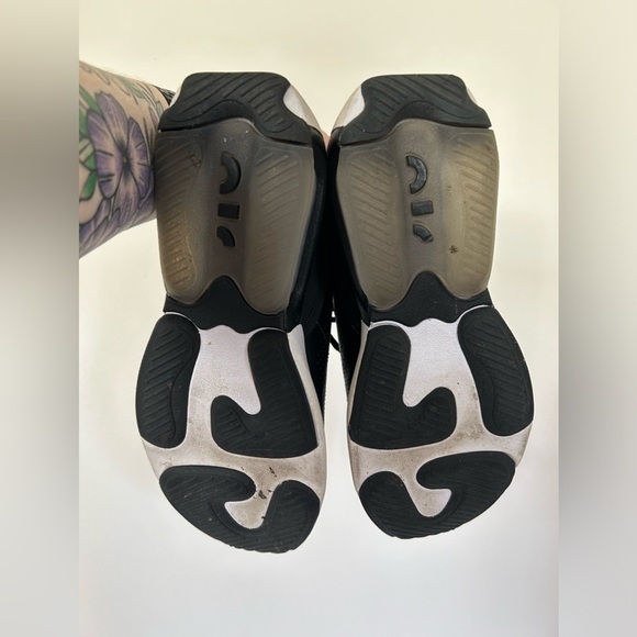 Nike Air Max Verona Women's Shoe- Black Anthracite - Picture 10 of 11